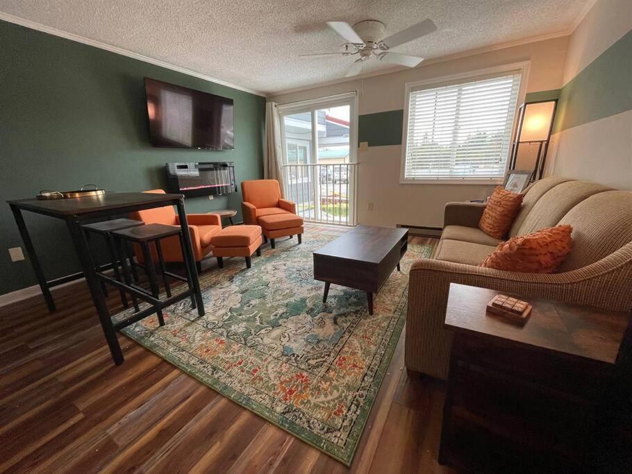 Mountain Lodge Getaway, Ski-In/Ski-Out, Heart Of The Village Snowshoe Esterno foto