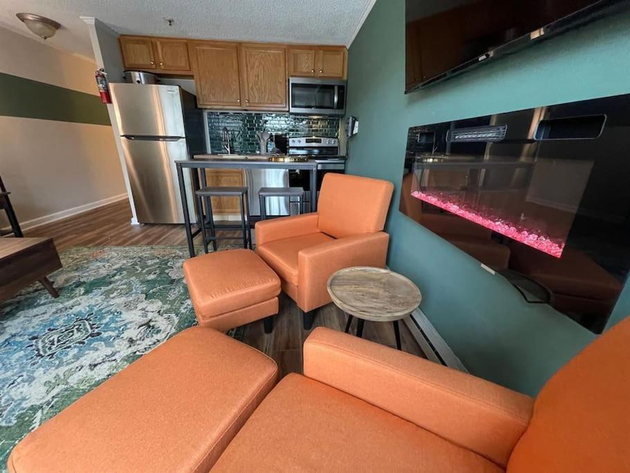 Mountain Lodge Getaway, Ski-In/Ski-Out, Heart Of The Village Snowshoe Esterno foto